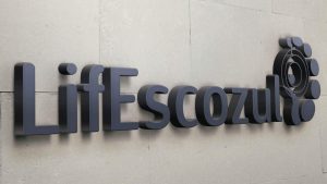 ¿Dónde se vende el Veneno del Escorpión Azul®?
